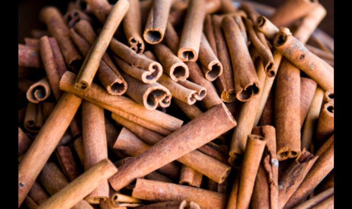 Cinnamon sticks