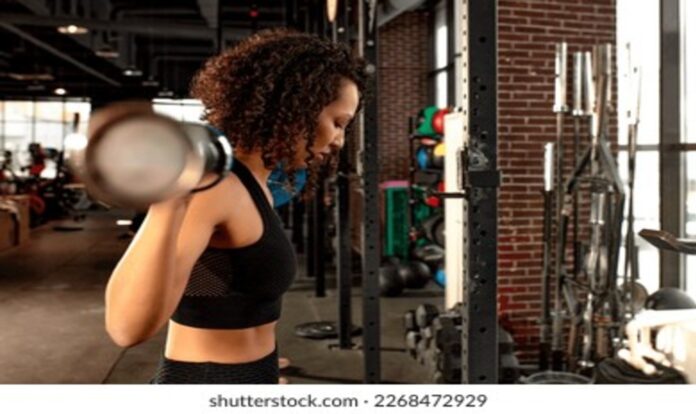 Women doing workout at gym