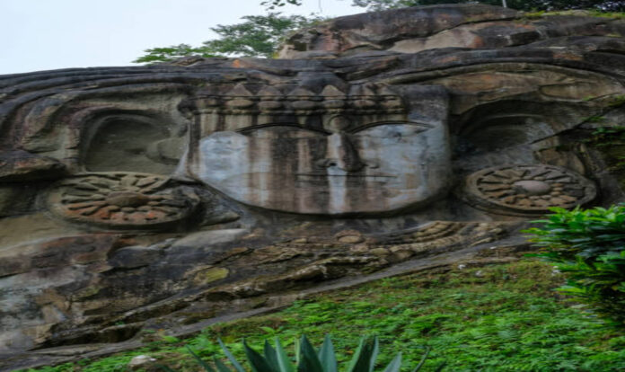 Unakoti