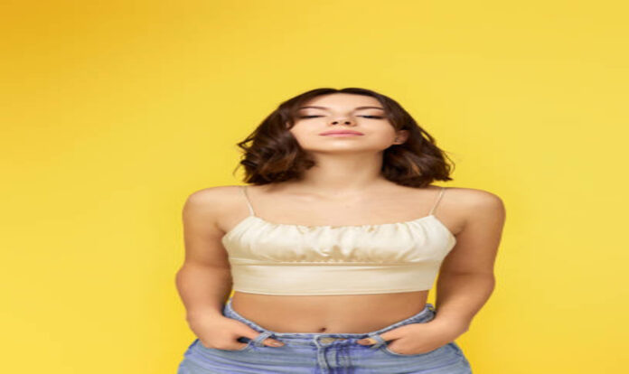 Women wearing Tube top